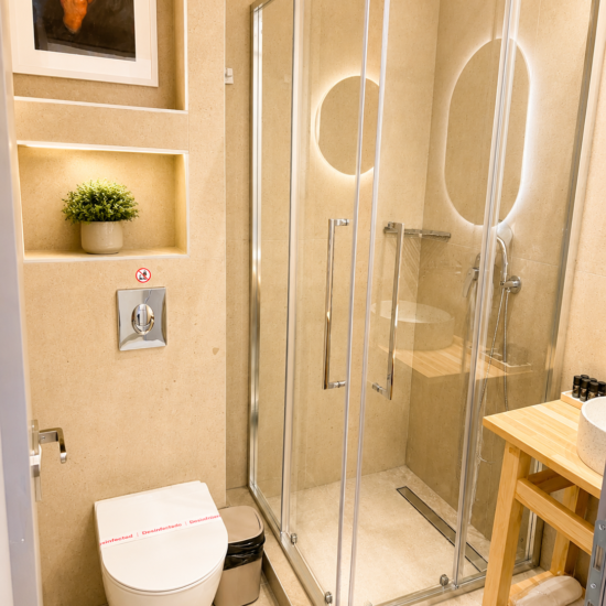 urbanbay room toilet